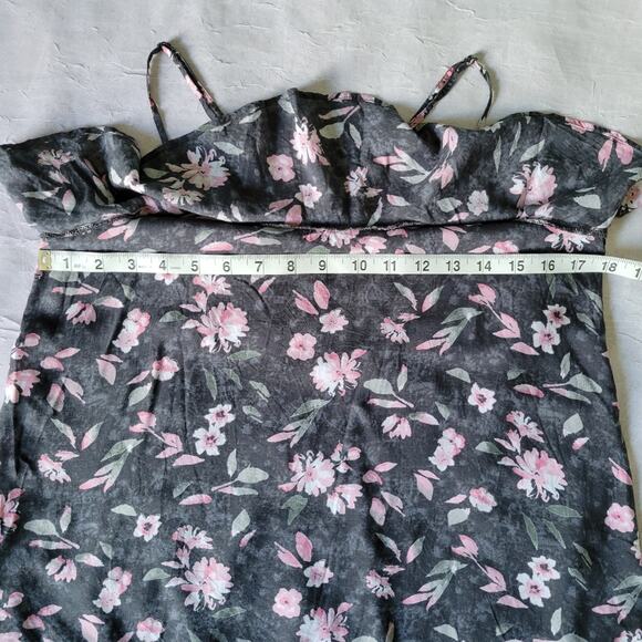 American Eagle 100% Modal Grey & Pink Floral Boho Ruffle Top sz S - Picture 6 of 6